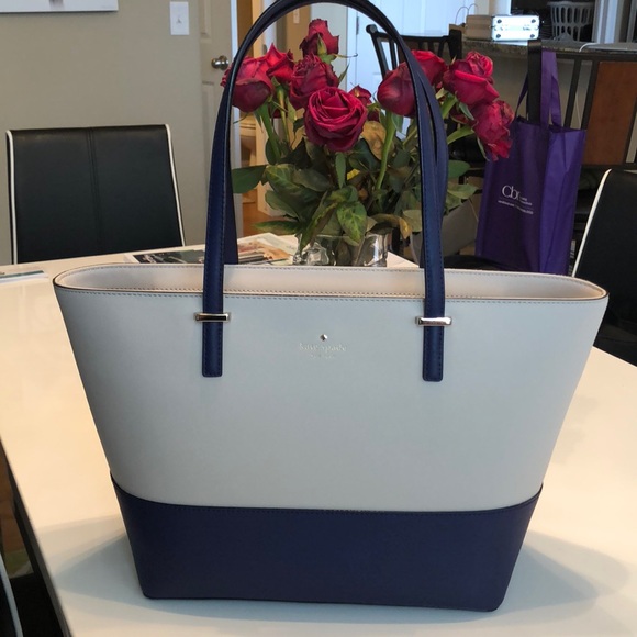 Kate Spade Summer Tote - Picture 7 of 7